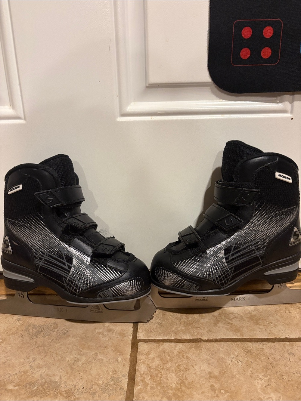 JACKSON Kids Black & Silver Ice Skates size 12J. No box.